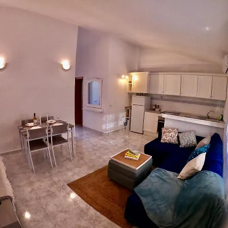 Apartment Close To Beaches & Golf Courses - With Pool & Bbq Alicante