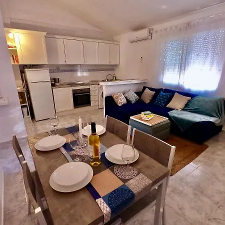 Close To Beaches & Golf Courses - With Pool & Bbq *