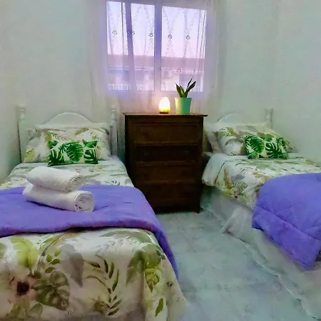 Apartment Close To Beaches & Golf Courses - With Pool & Bbq *